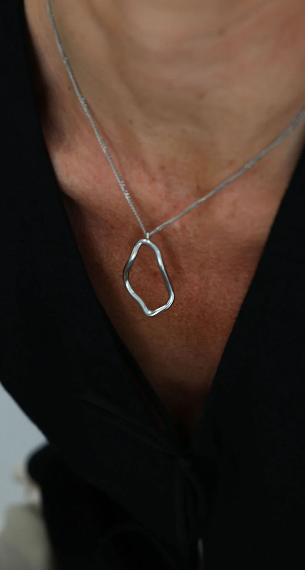 CORALIE NECKLACE SILVER