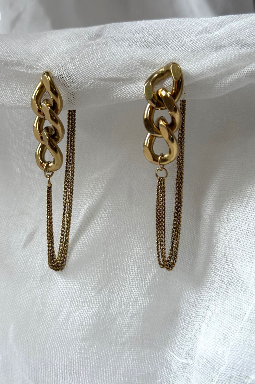 Thumbnail: LOUISE EARRINGS GOLD