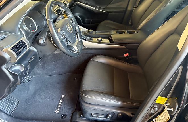 2014 Lexus IS 250 - Photo 3