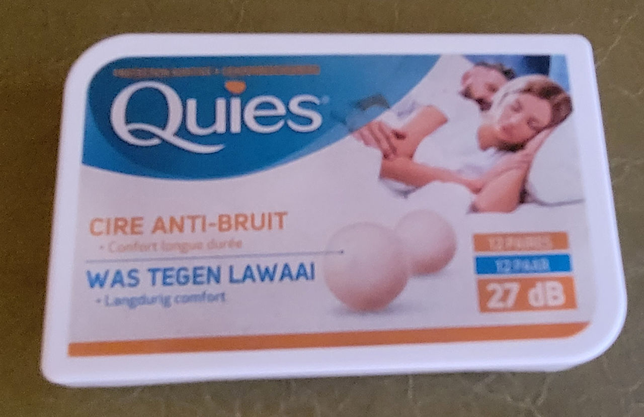 Quies wax earplugs top outside of 