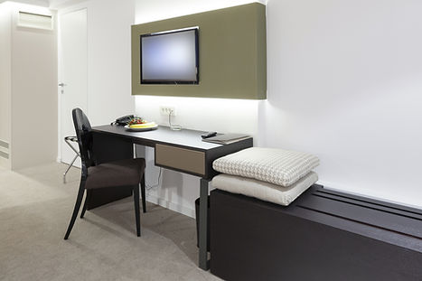 Albergo scrivania 3