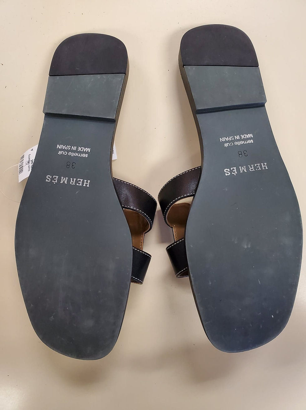Thumbnail: Hermes Oran Sandals | Size 38