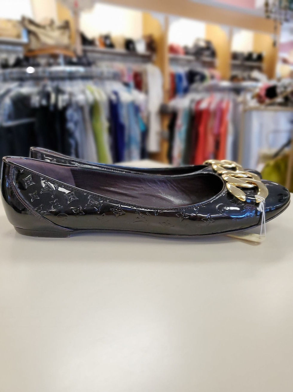 Thumbnail: Louis Vuitton Vernis Chain-Link Flats | Size 39