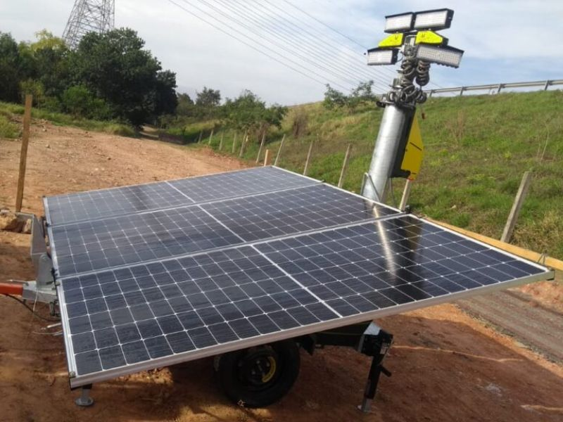 torre de iluminação solar e benefícios