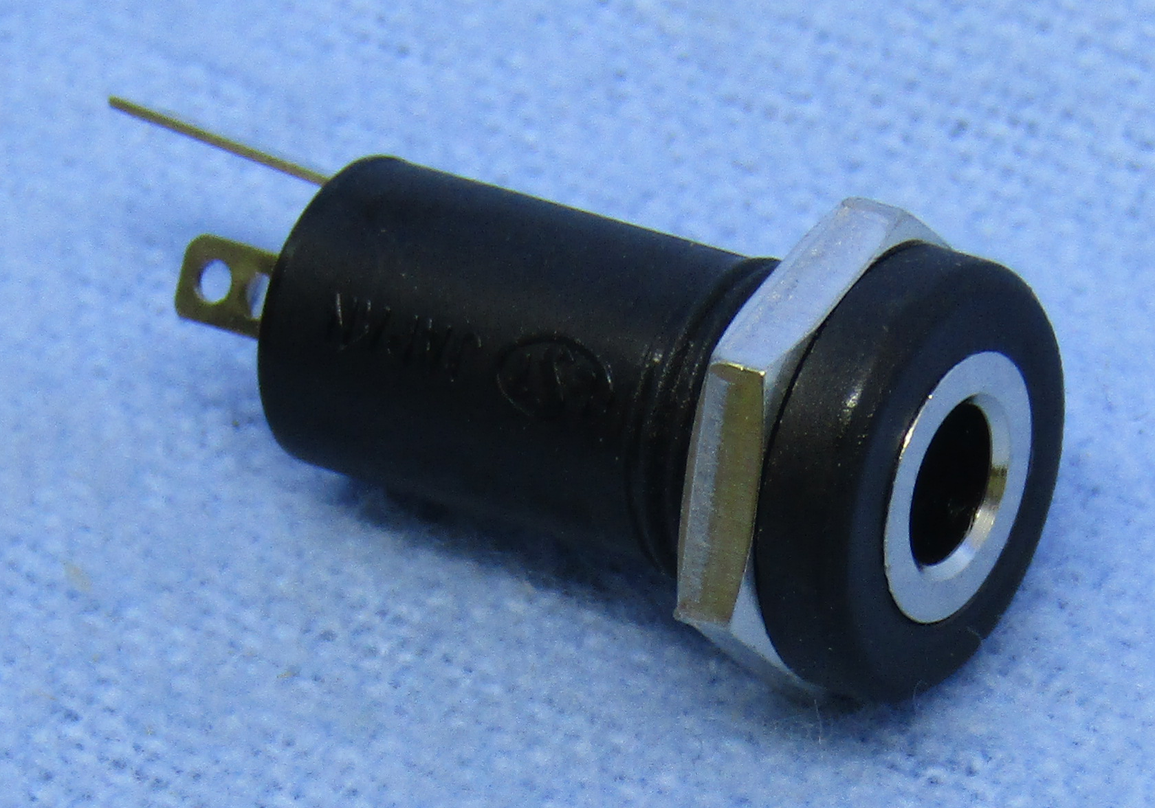 Isolated Panel Mt. Mono Jack-3.5Mm