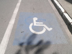 Guarda de Trânsito emite quase 800 credenciais de estacionamento para idosos e deficientes em 2012