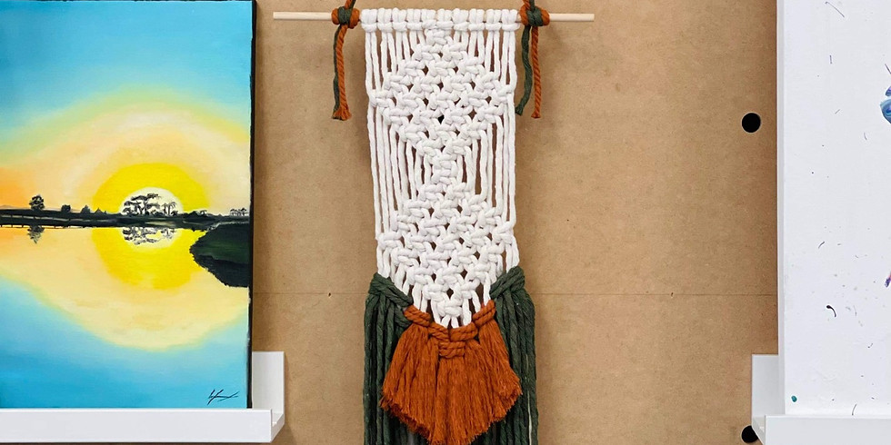 Springfield Orion - Learn to make a macrame wall hanging!