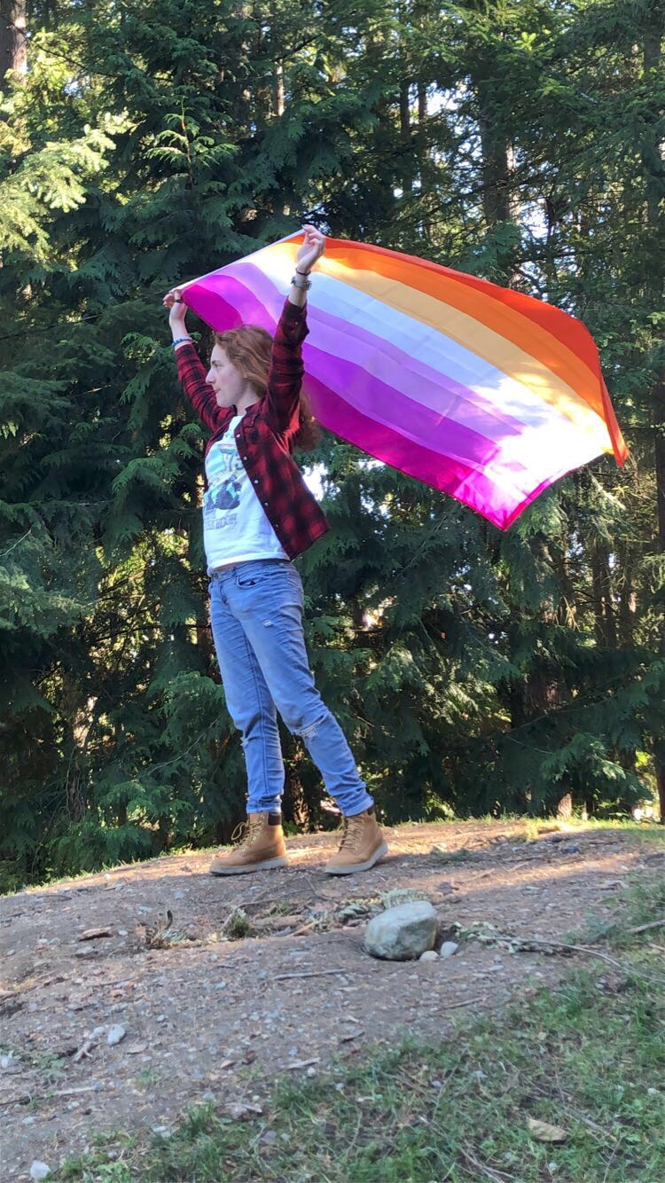 Writer: Bella Hopkins