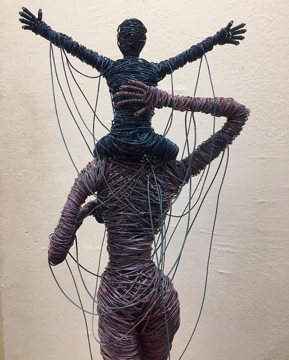 Miniatura: "Mamá y yo" Wire Sculpture - O. Rivera 