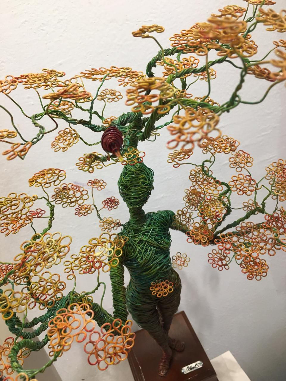 Thumbnail: "Fertilidad" Wire Sculpture - O. Rivera