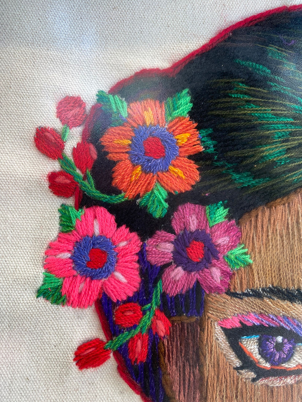 Miniatura: “Frida con trenzas”- Hand Embroidery - F. Rodriguez