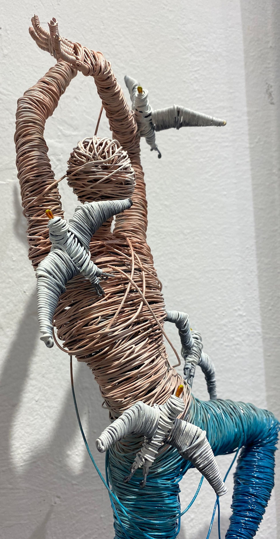 Miniatura: “Danza con aves ” -  wire sculpture - O. Rivera
