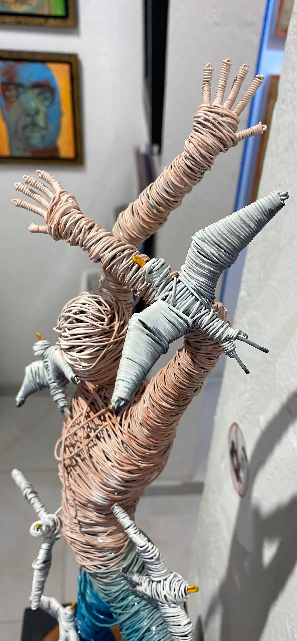 Miniatura: “Danza con aves ” -  wire sculpture - O. Rivera