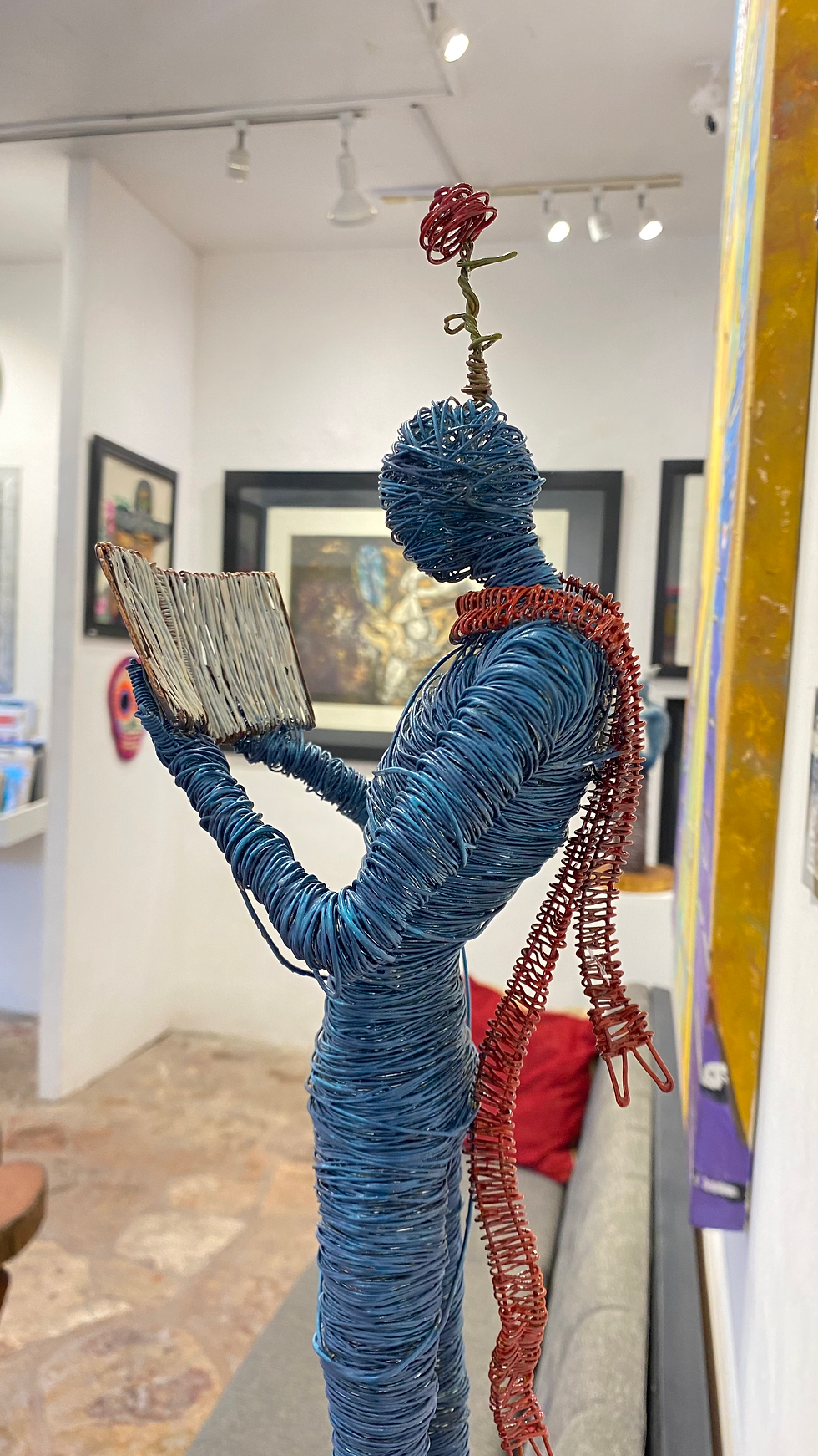 Thumbnail: “Conexiones profundas” - wire sculptures / O. Rivera