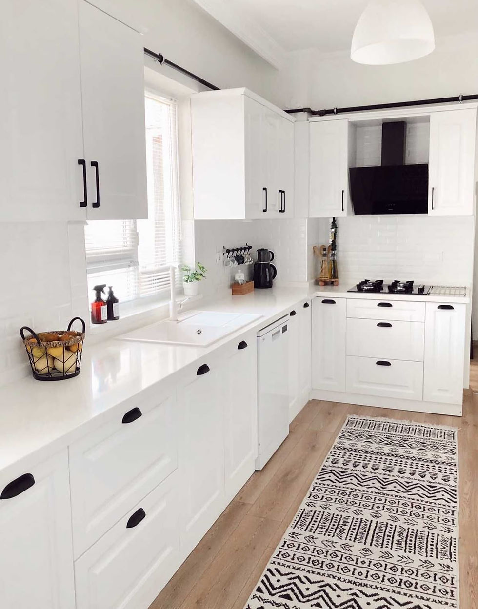 Bostanlı Tadilat Dekorasyon İşleri - 0555 976 73 08 - İzmir’in Karşıyaka, Balçova, Bayraklı, Bornova, Buca, Çiğli, Konak, Menemen, Narlıdere ilçeleri ile özellikle Karşıyaka'da Bahçelievler, Mavişehir, Atakent, Yalı Mahallesi, Nergiz, Goncalar, Bostanlı, Donanmacı Mahallesi, Aksoy, Fikri Altay, Demirköprü, Alaybey, Yunuslar, Girne, Yeni Girne, Örnekköy, Soğukkuyu gibi semtlerde uzman iç mimar ve ustalarla güvenilir mutfak tadilatı, banyo tadilatı, komple ev yenileme, iç mimari tadilat, marangozluk, dekorasyon ve mobilya hizmeti sunuyoruz.