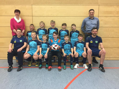 Neue Trikots für die E-Junioren