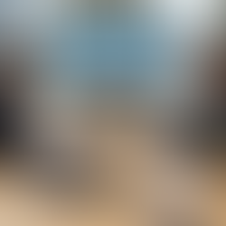 Entrepreneurs discussing coaching platforms in office