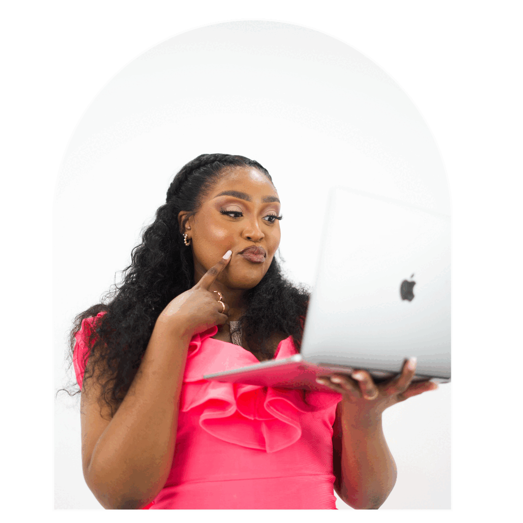 Fondatrice de Bombshell’Riri Design, je crée des identités visuelles puissantes pour femmes entrepreneures ambitieuses et ins