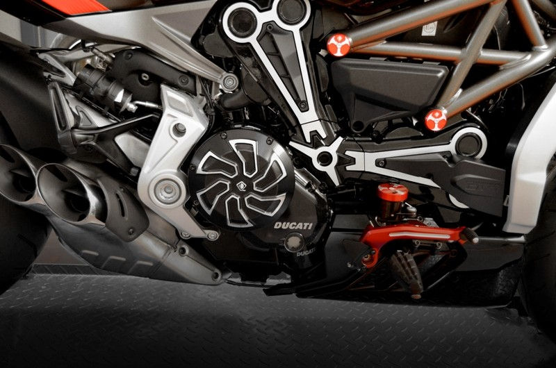 Miniatura: CCO13 - XDIAVEL COVER FRIZIONE