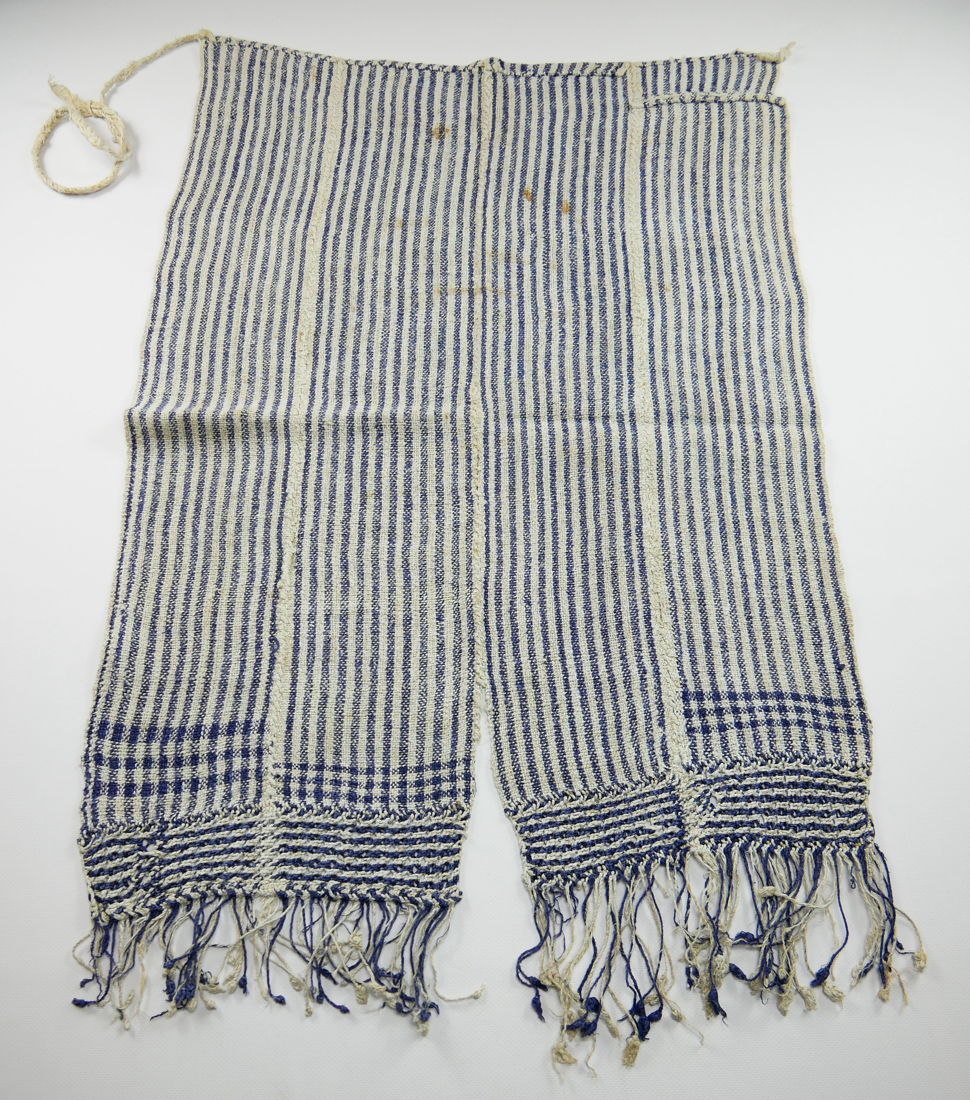 Bai apron of hemp