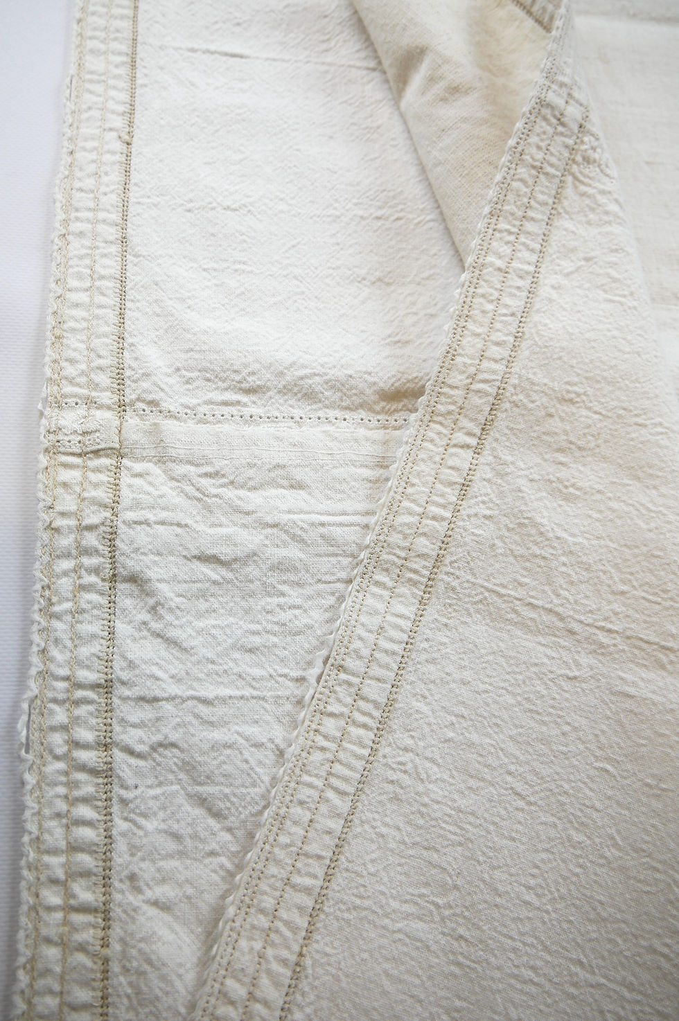 Thumbnail: Traditional Romanian hemp and cotton skirt
