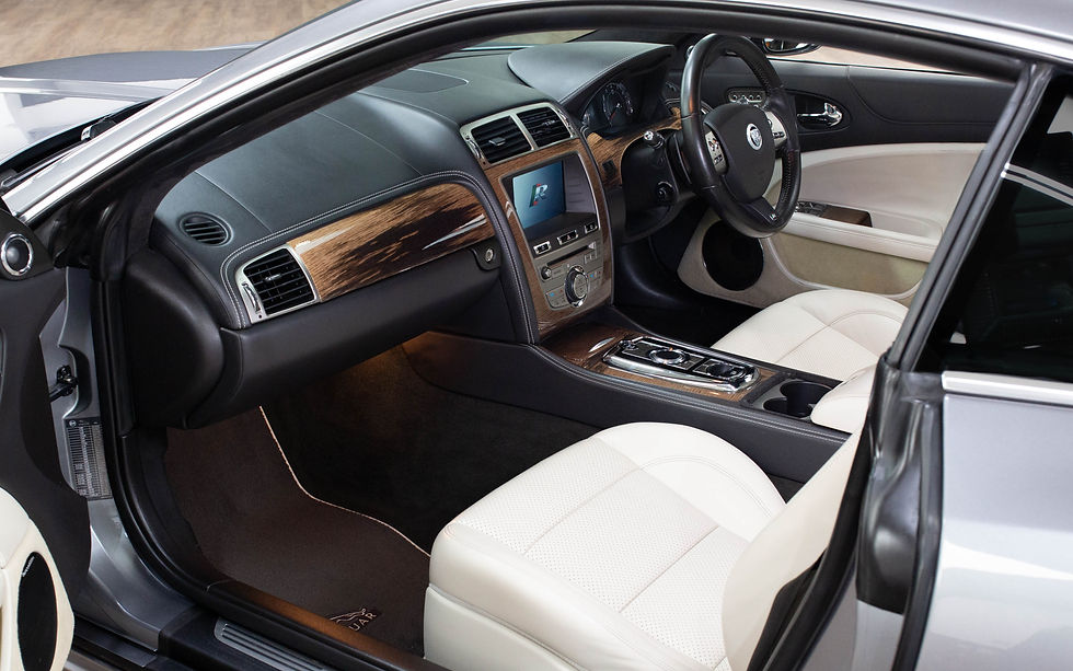 Thumbnail: 2010 Jaguar XKR 5.0 - Portfolio