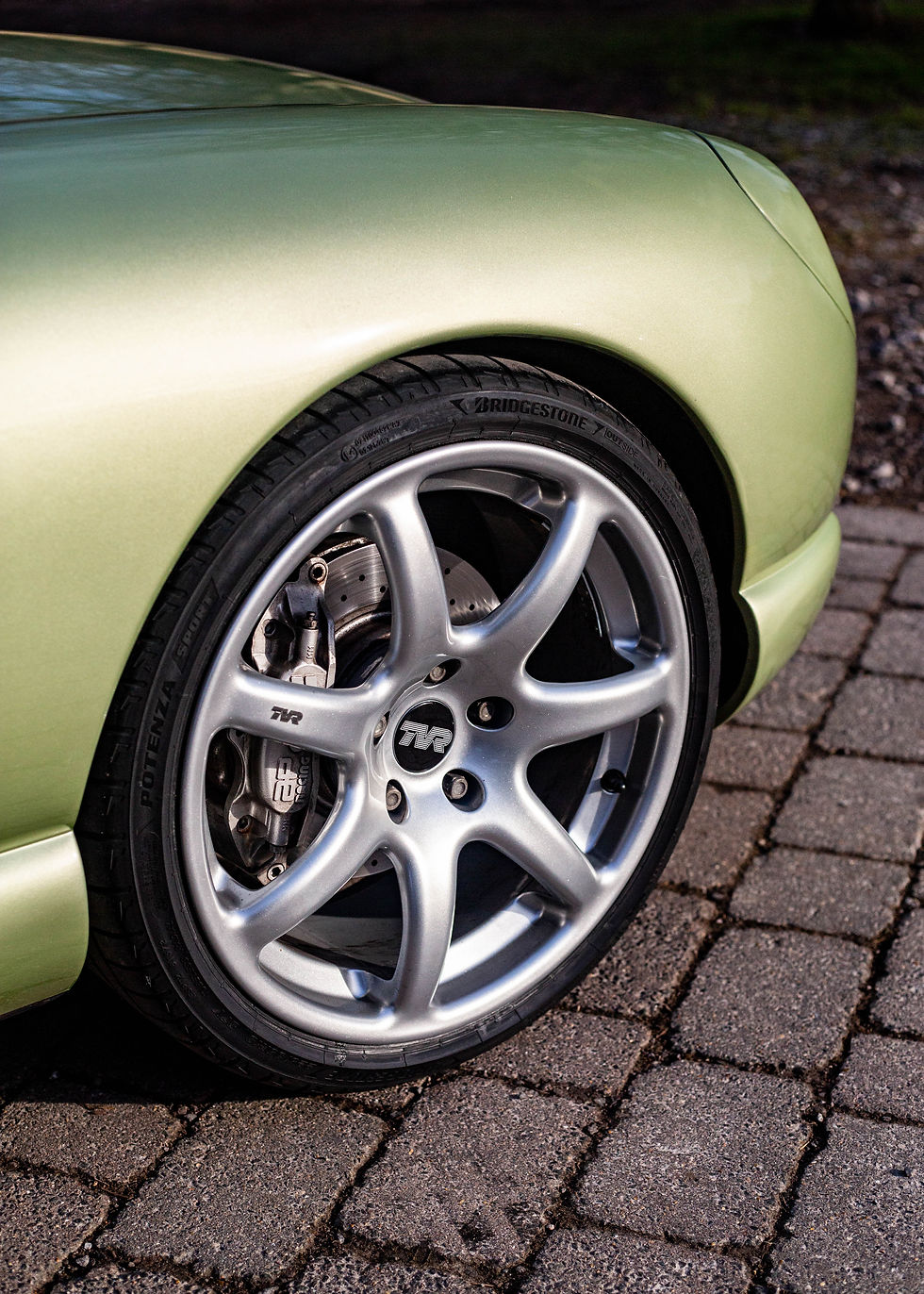 Thumbnail: 1996 TVR Cerbera 4.2