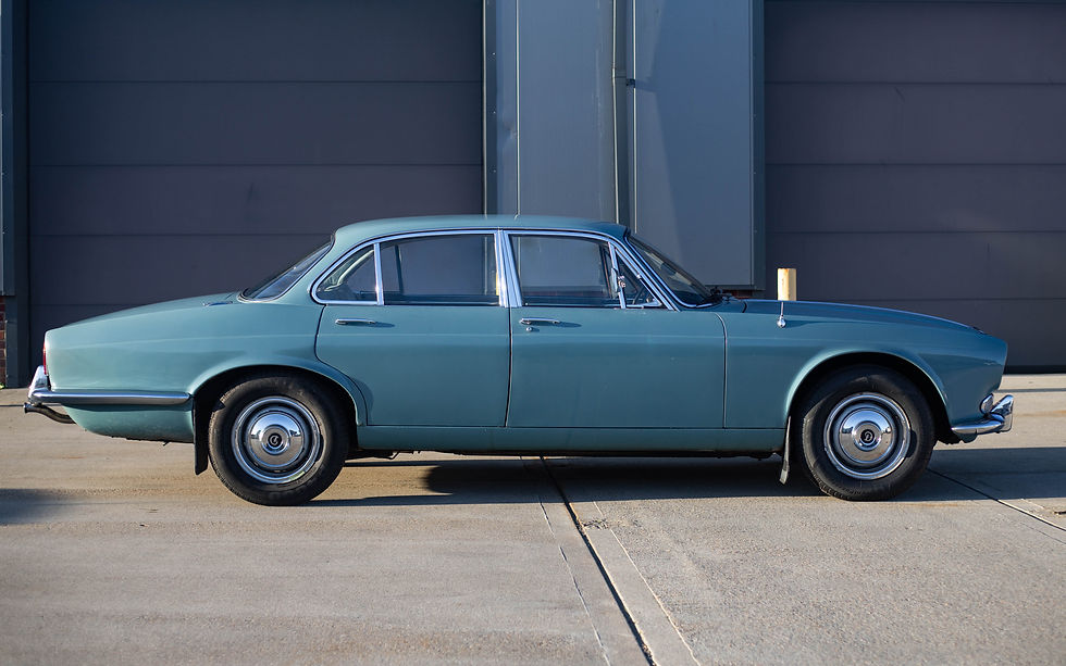 Thumbnail: 1970 Daimler Series 1 - 2.8