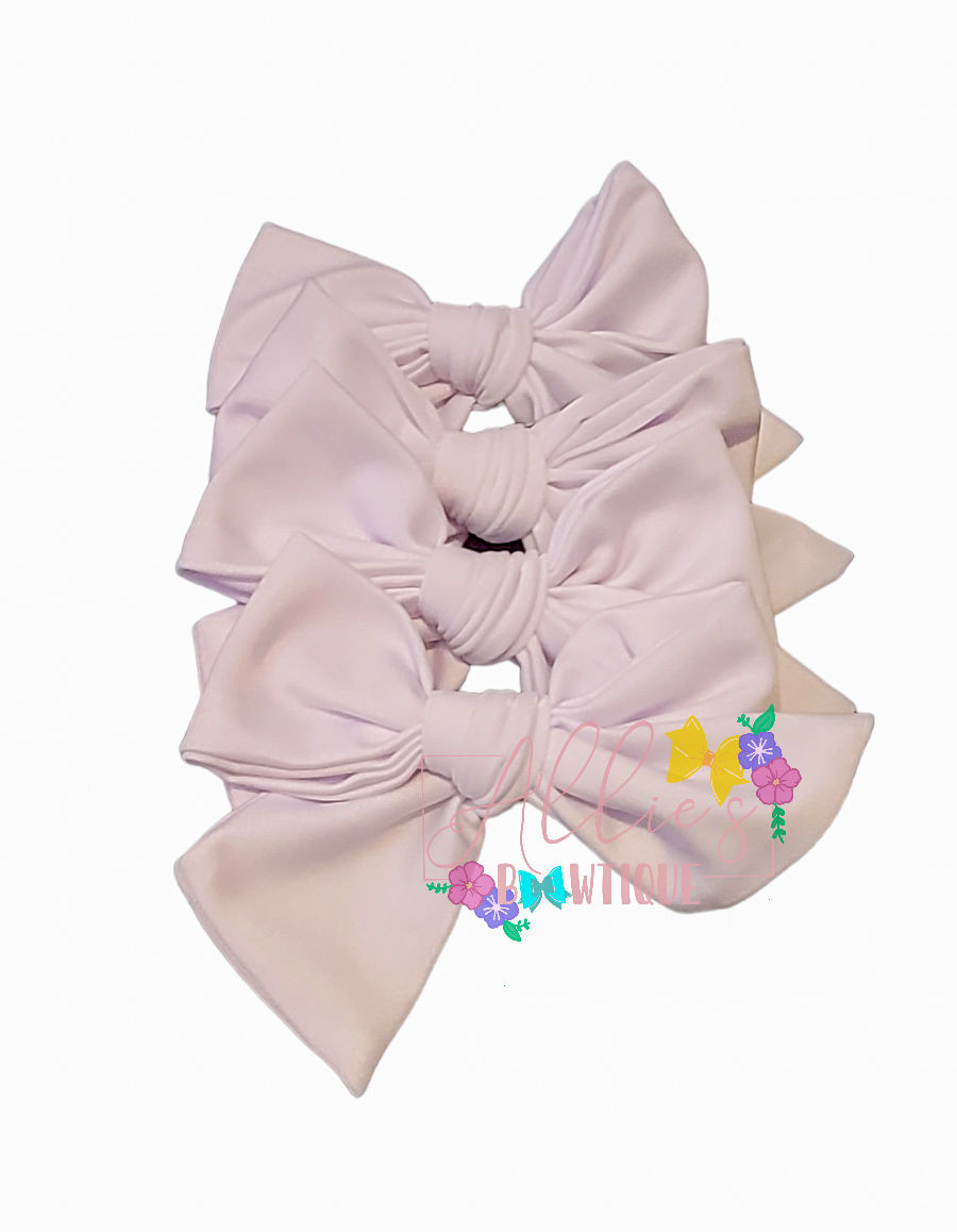 Thumbnail: Handtied swim bows
