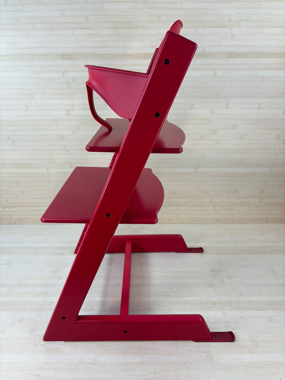 Miniaturbild: Stokke Tripp Trapp inkl. Babyset & Kissen / Rot / guter Zustand