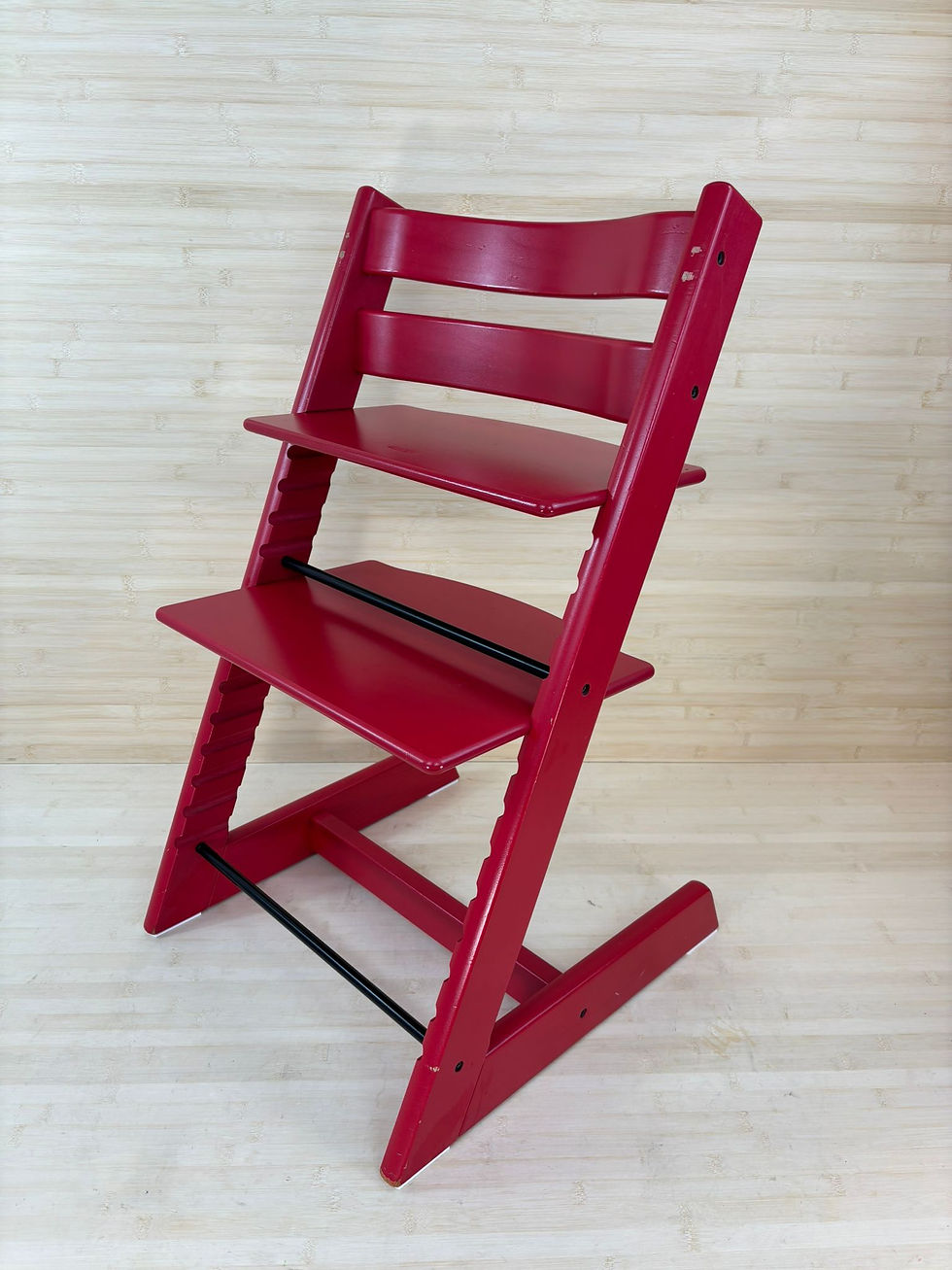 Miniaturbild: Stokke® Tripp Trapp inkl. Babyset & Kissen / Rot / guter Zustand