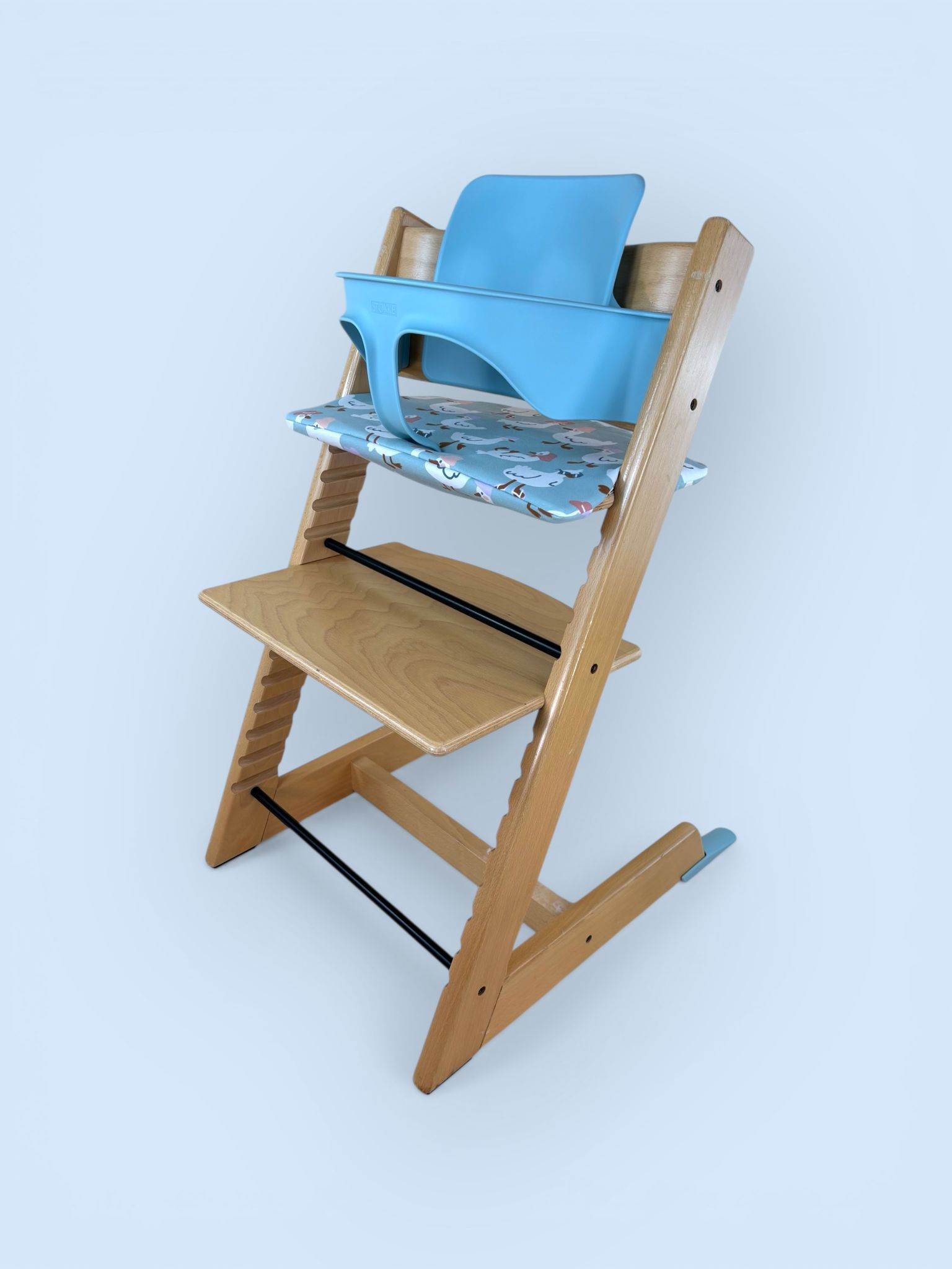 Stokke® Tripp Trapp inkl. Babyset & Kissen / Buche / abgenutzter Zustand