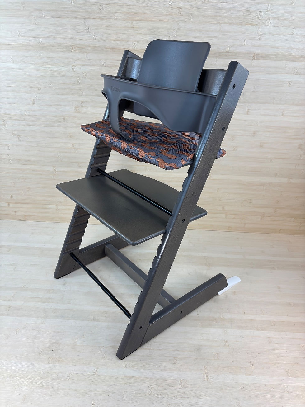 Miniaturbild: Stokke® Tripp Trapp inkl. Babyset & Kissen / Hazy Grey / Top-Zustand