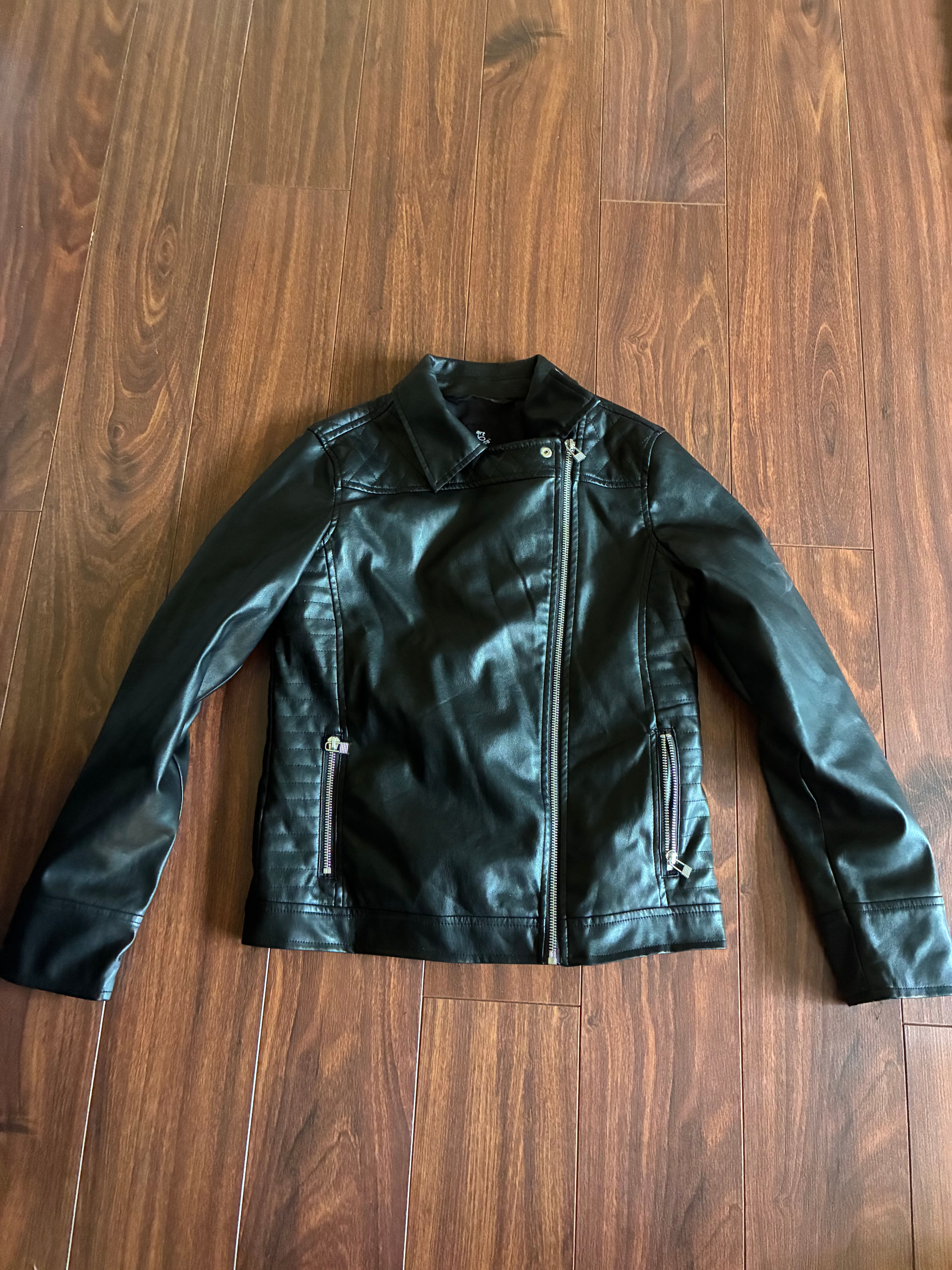 Girls black leather jacket size x-large