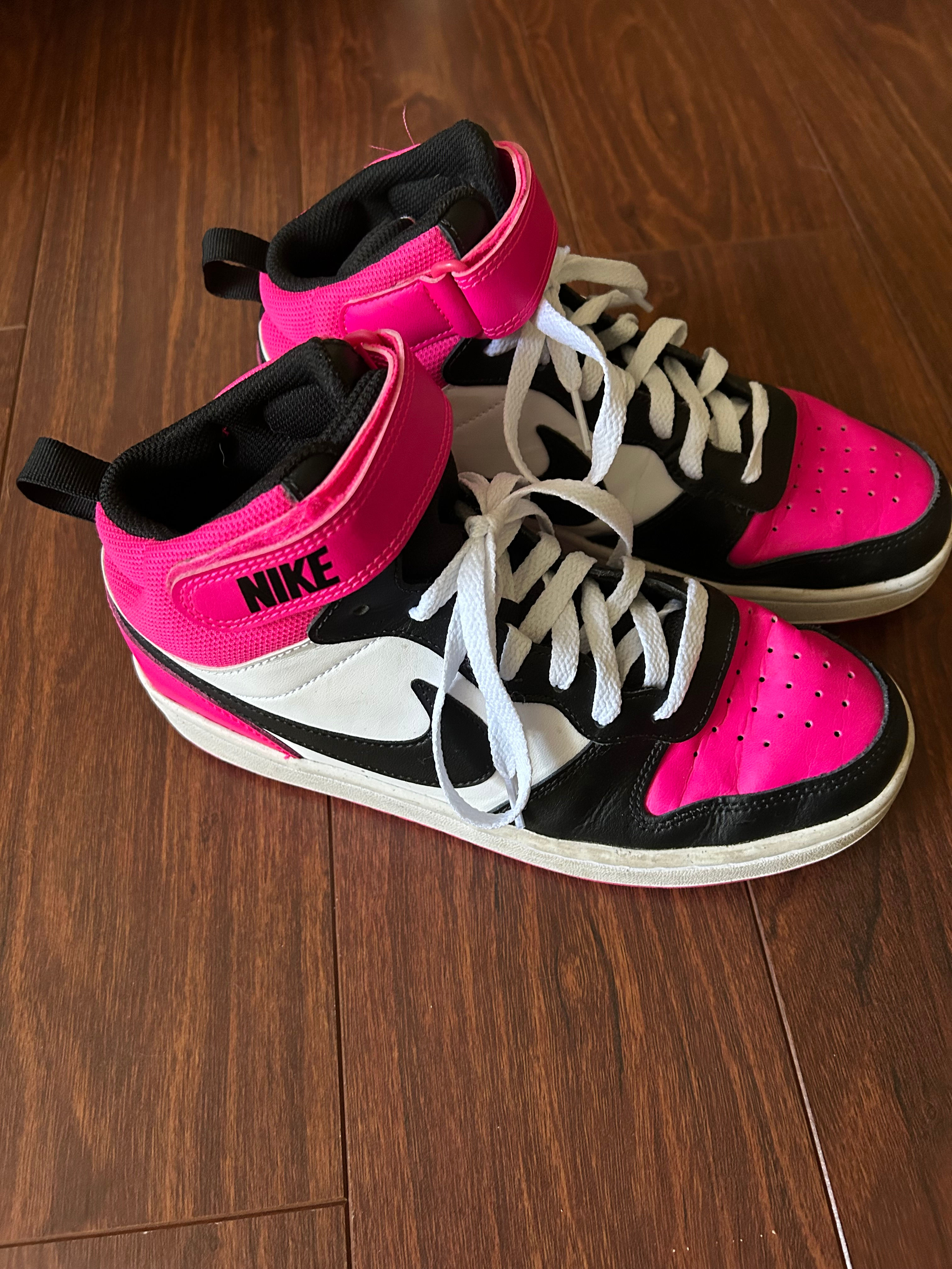 Pink & Black Nike high-top size 7