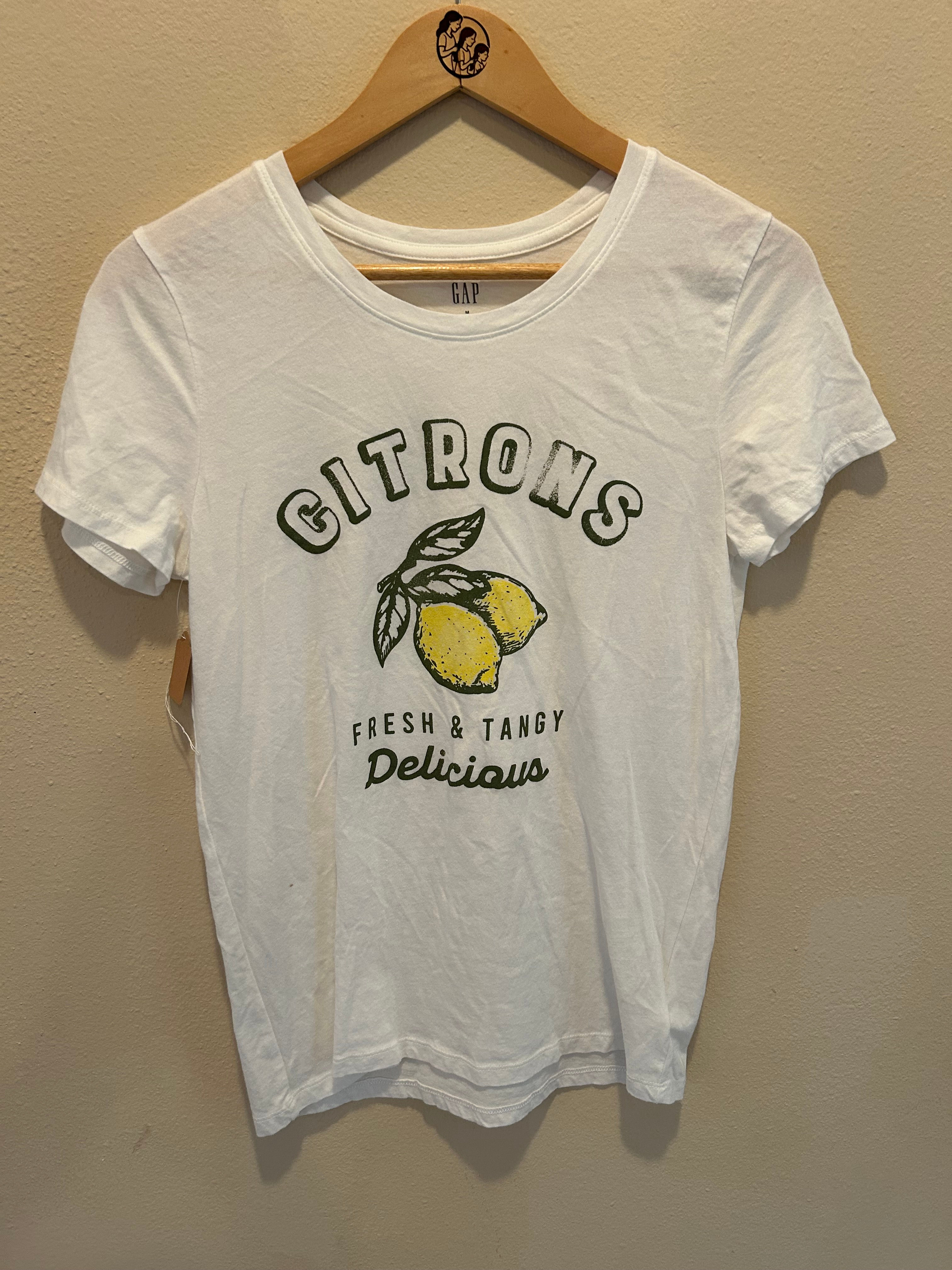 white lemon t-shirt size medium