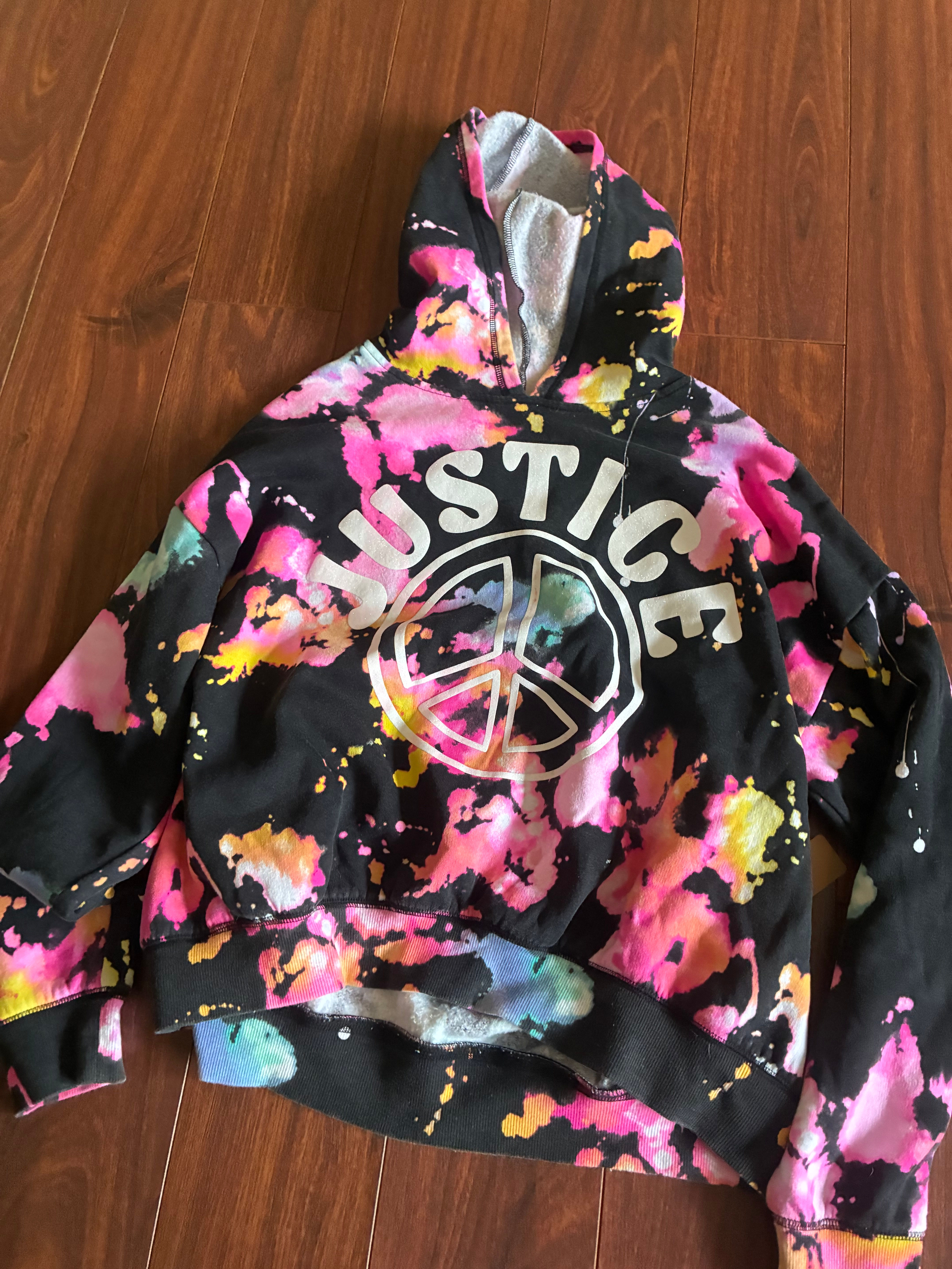 Black tie dye sweatshirt size Y-xlarge