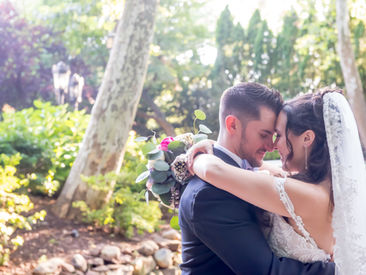 A Cinematic Affair: Joe and Elyse's Timeless Wedding Extravaganza