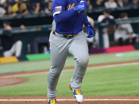 Venezuela derrota a Japón 8-5 con poder ofensivo y avanza con autoridad