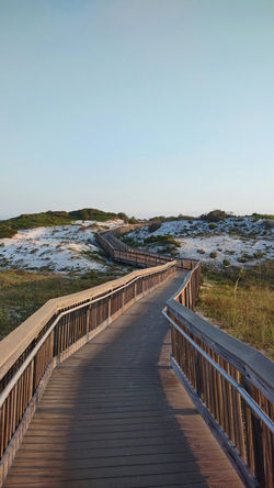 wooden boardwalk in Destin
