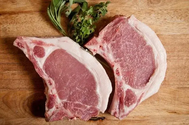 062712_17_FOODchops7.webp