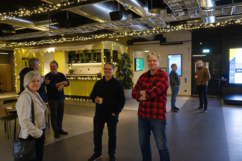 Gode samtaler over kaffe og frokost – her deles erfaringer, idéer og inspirasjon..