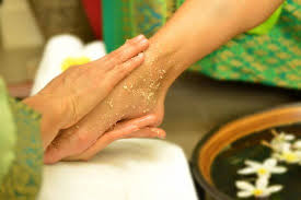 10 Surprising Health Benefits of Foot Spa