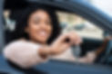 alumna en coche 