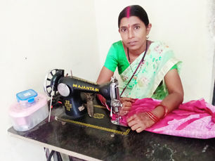 आत्मनिर्भरता की उड़ान: पीएम स्वनिधि योजना से बदली घरेलू उद्यमी दुर्गा सिसोदिया की तकदीर....