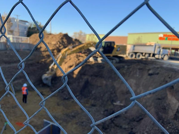 Bahr_Digging (3).jpeg