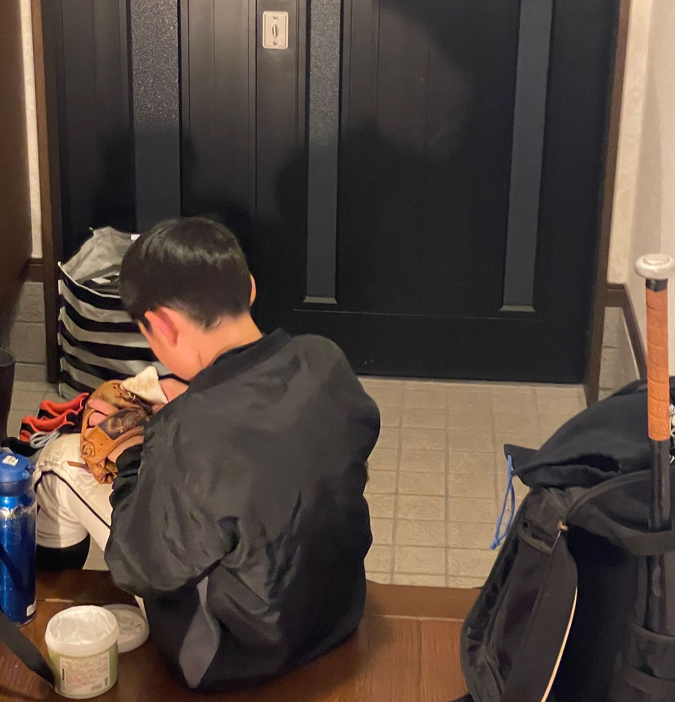 帰宅後の小さなルーティン。自分の“相棒”を丁寧に磨く時間。