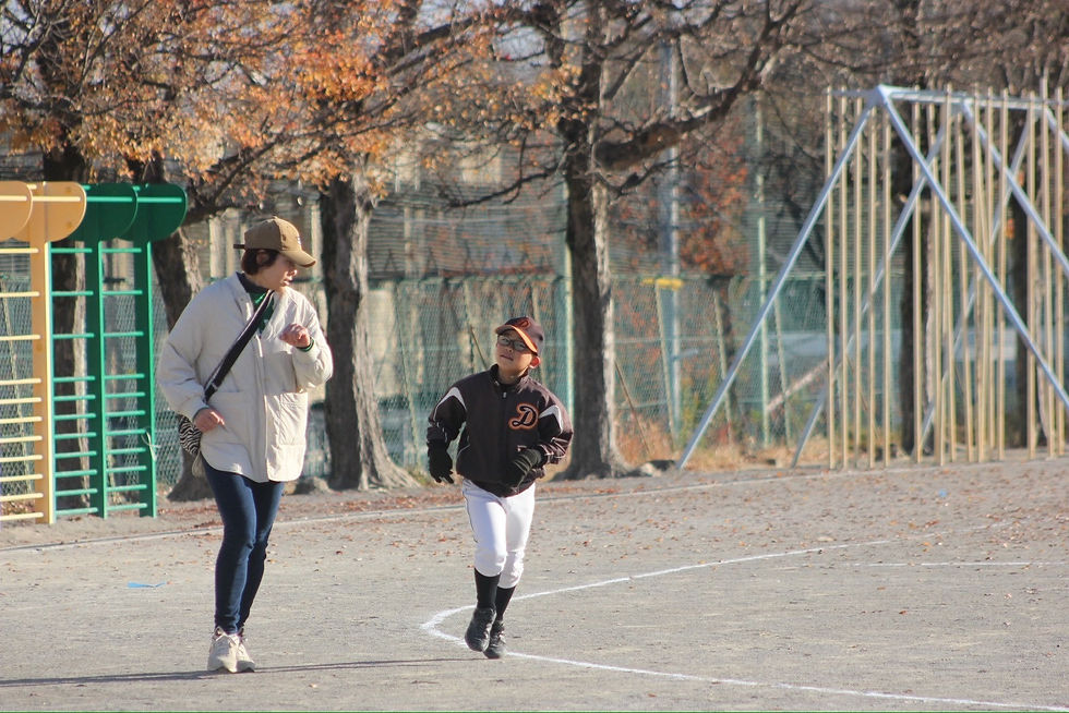 声の大きさ、目線、姿勢…。小さな変化に気づき、言葉にして届けるだけで子どもは大きく前に進みます。