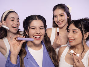 Lesslie Polinesia debuta en el mundo de la belleza con YIYI BEAUTY y Mercado Libre.