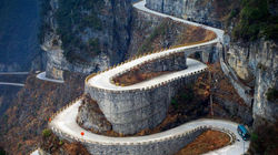 Tianmen mountain serpentine road